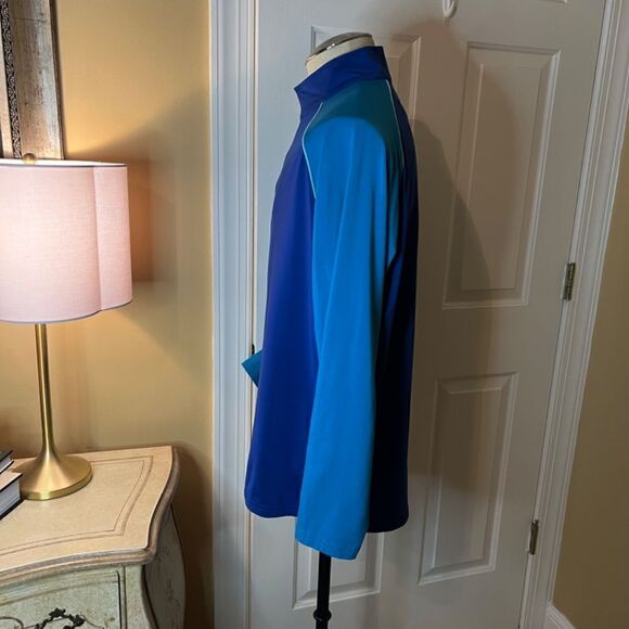 EUC Men's Peter Millar Crown Sport Performance Style Quarter Zip Pullover LARGE - Picture 2 of 4